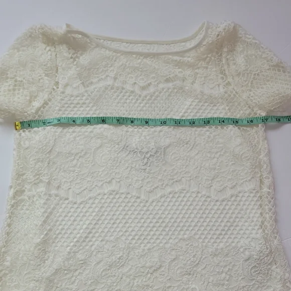 White House Black Market White Layered Lace Top/XS. - Picture 9 of 14